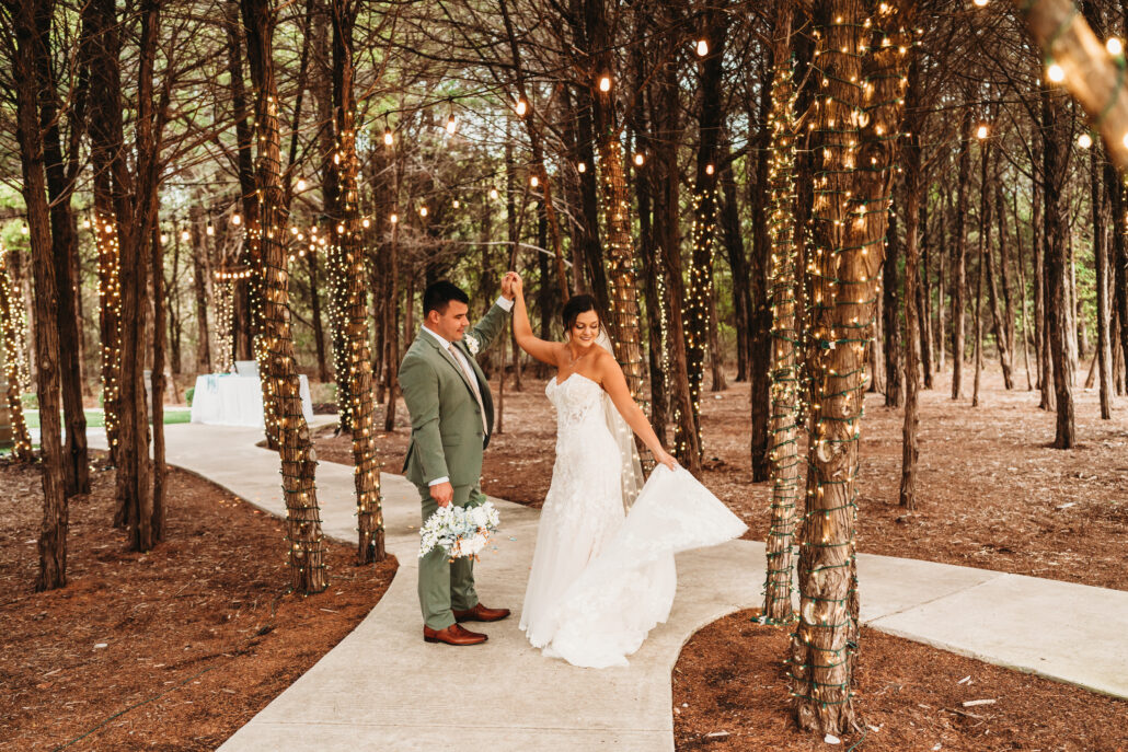 Wedding Day Cocktails, Dallas Wedding, Dallas Bridal, Wedding Dress, Spring Floral, Wedding Day Floral, Bridal Bouquet, Bridesmaid Bouquet, Dallas Wedding Day