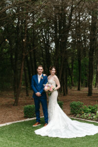 bride and groom, bride, groom, wedding, wedding pics, texas bride, dallas bride, marriage, hidden creek, rockwall, dallas