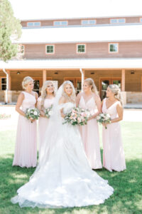 bride and groom, bride, groom, wedding, wedding pics, texas bride, dallas bride, marriage, hidden creek, rockwall, dallas