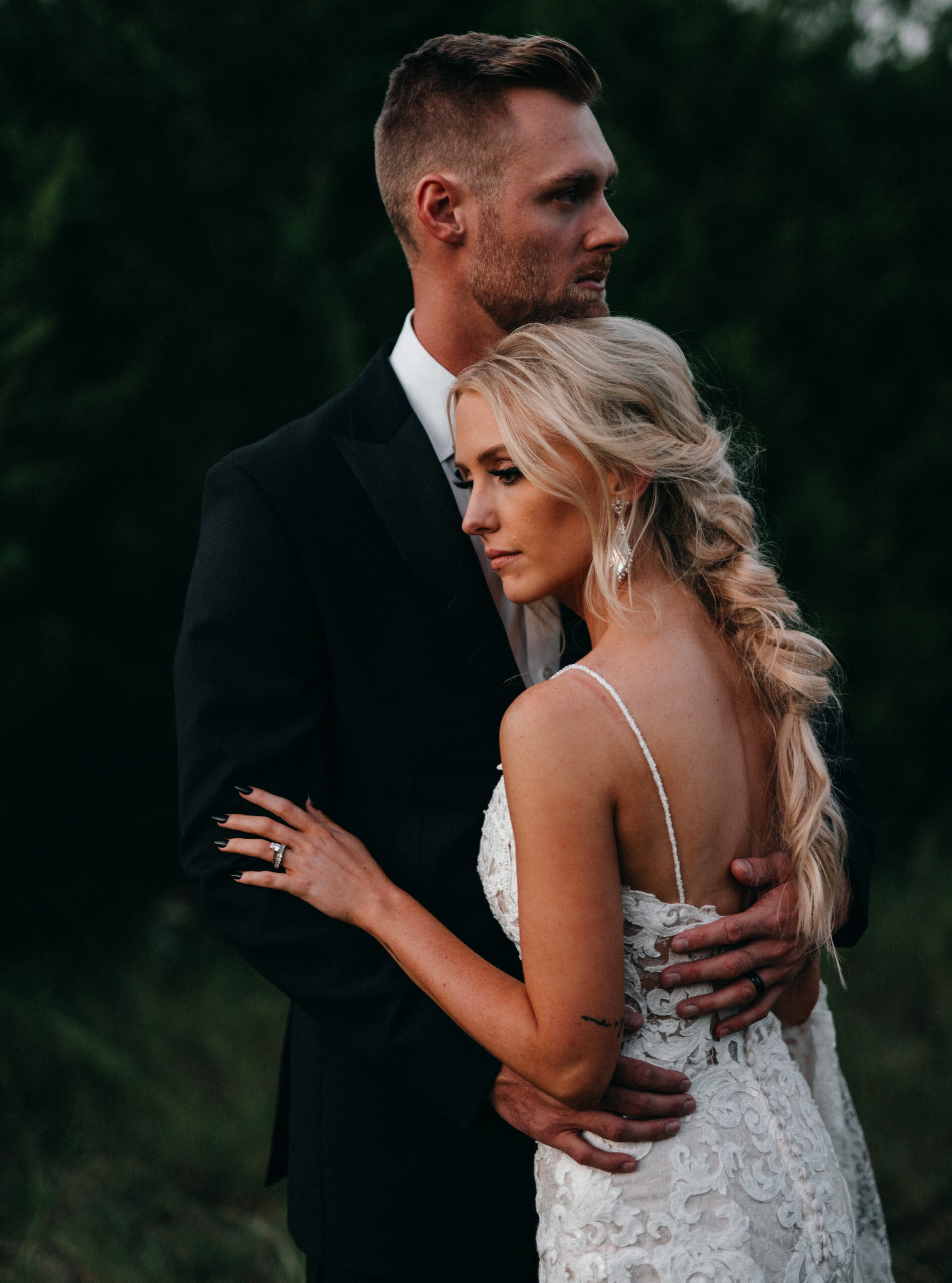 What Every Bride Needs to Know: 8 Wedding Day Tips from Hidden Creek, Rockwall, Dallas, bride, groom, Wedding, wedding day, Hidden Creek, wedding day tips, married, texas, wedding venue, wedding party, wedding floral, wedding dress