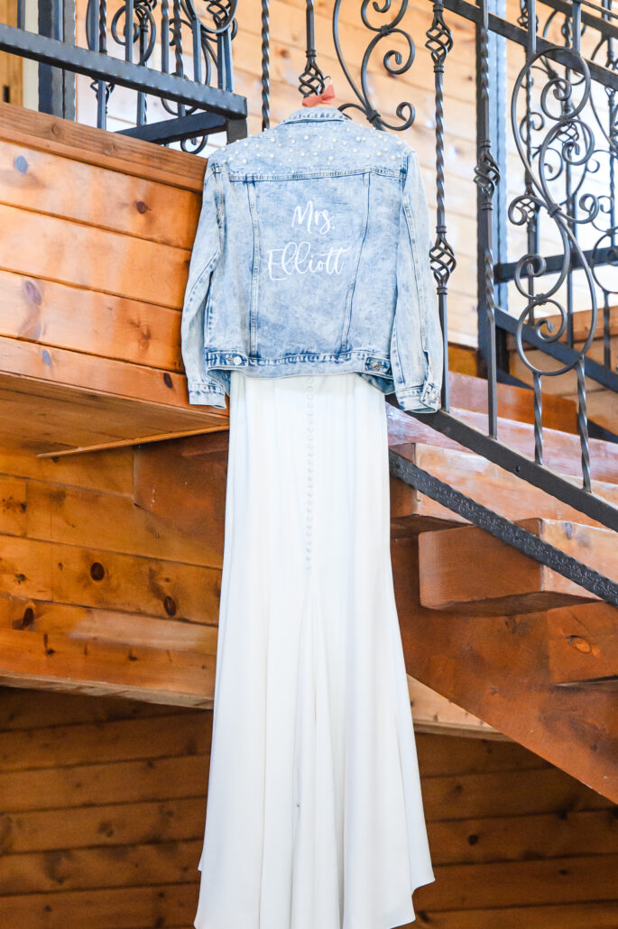 bride, wedding, summer wedding, Hidden Creek, Dallas, Texas, Rockwall, Bride and Groom, Wedding dress, Wedding Day Morning Routine