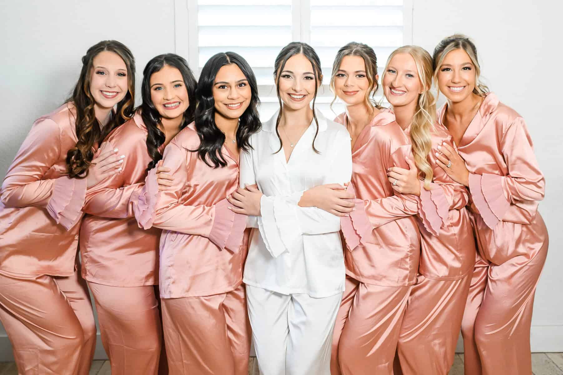 bride, wedding, summer wedding, Hidden Creek, Dallas, Texas, Rockwall, Bride and Groom, Wedding dress, Wedding Day Morning Routine